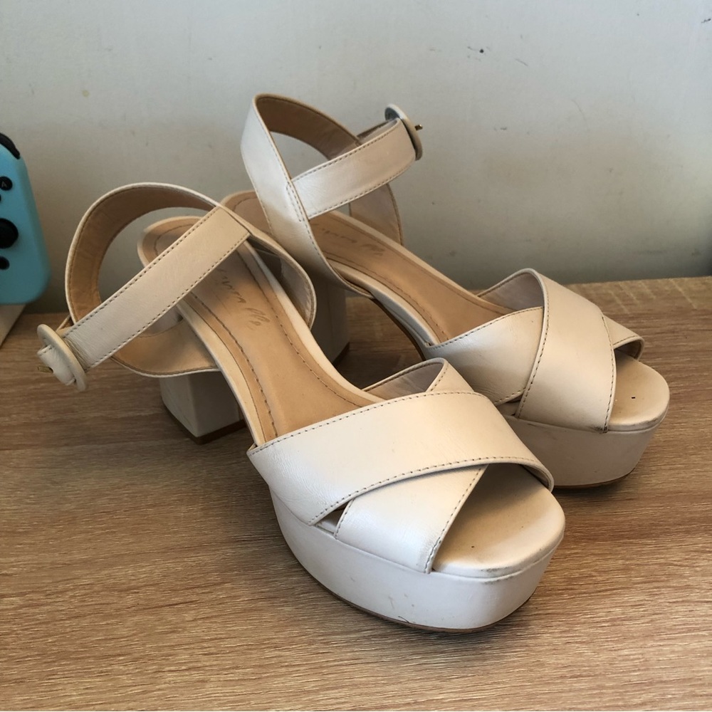 L’INTERVALLE Minorca White Leather Chucky platform sandals